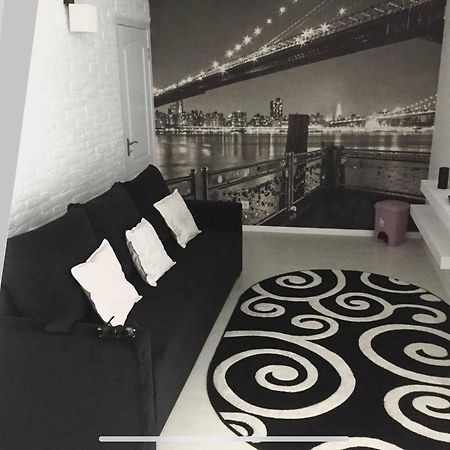 Bright Central Apartment Chişinǎu Buitenkant foto